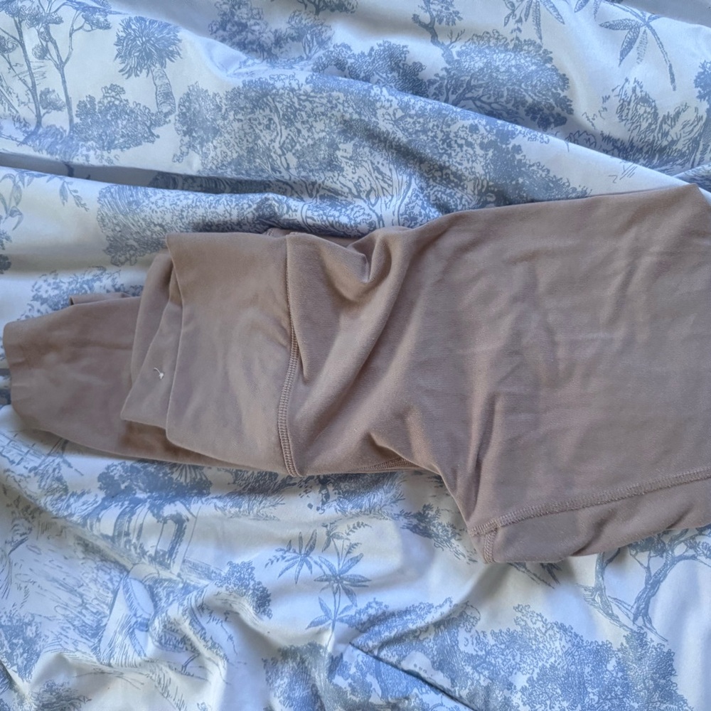 Old Navy Women’s cross over leggings light pink